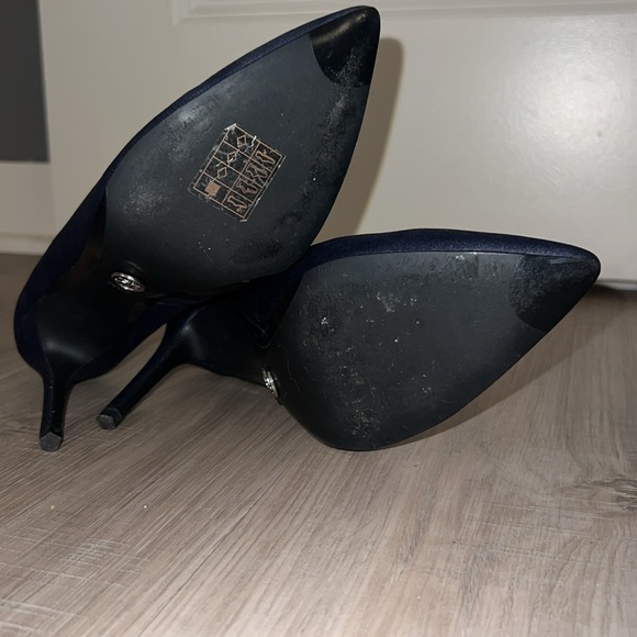 Navy MK pumps. Never worn. - Picture 5 of 6